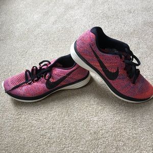 Nike Flyknit Lunar 3